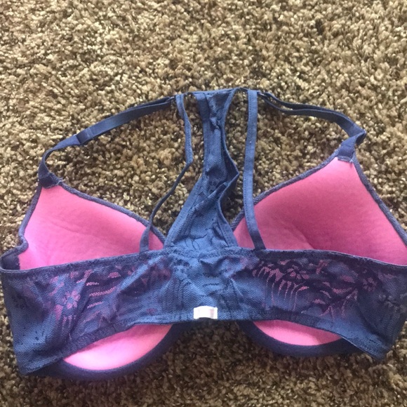 Pink bra - Picture 2 of 4